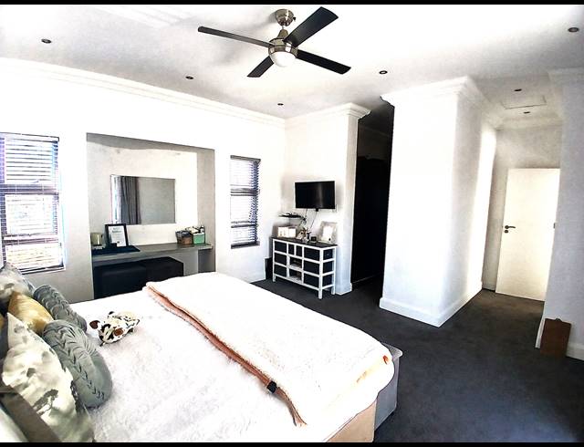 3 BEDROOM FREESTANDING FOR SALE IN BLUE VALLEY GOLF ESTATE